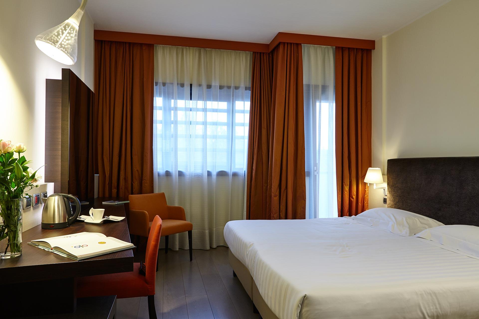 Rmh Modena Des Arts Hotel Luaran gambar
